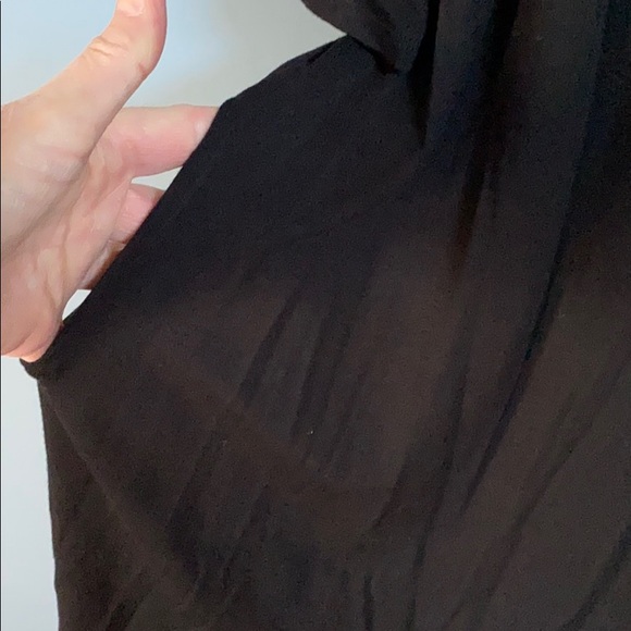 Black Swing Top with pockets - Picture 4 of 5